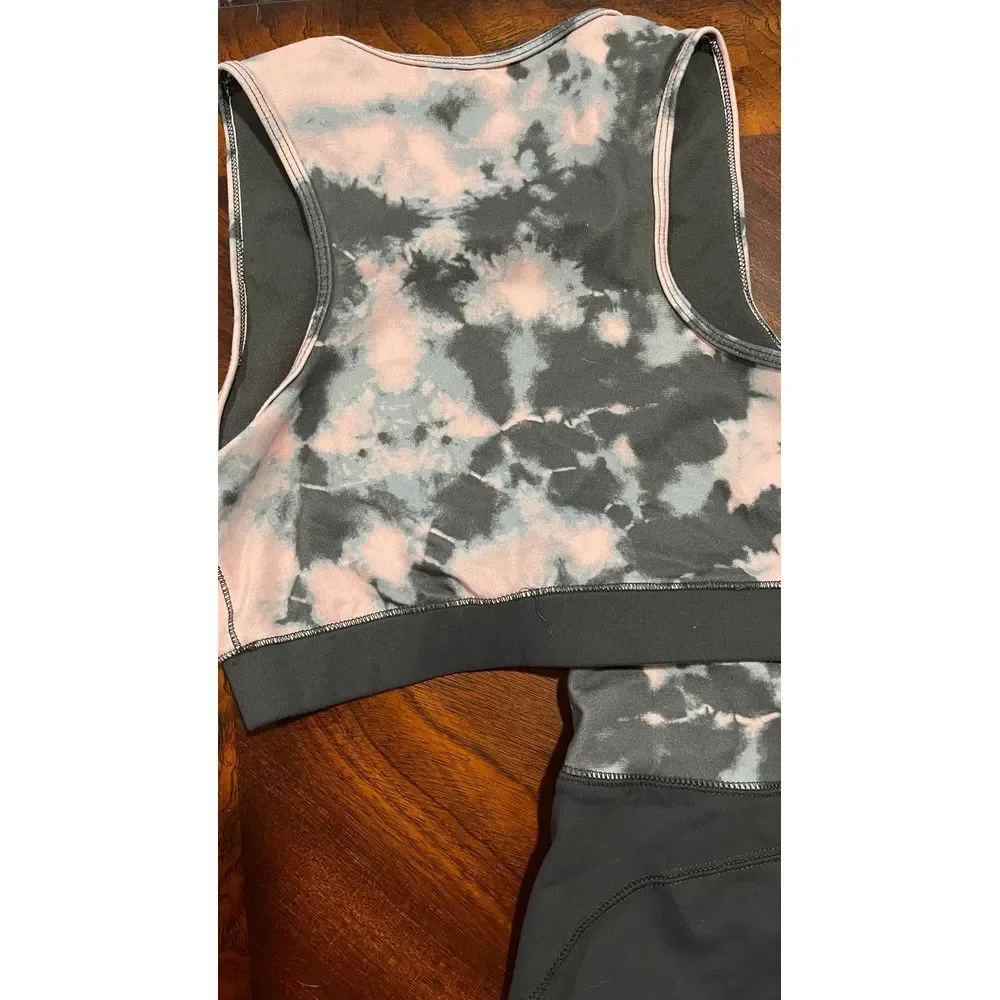 Justice active girl athleisure outfit set leggings 14/16 and sports bra‎ size 32